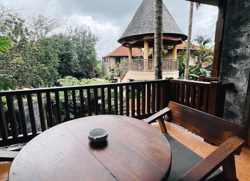 Balcony Photo