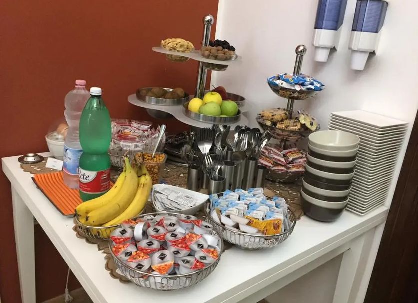Buffet Photo