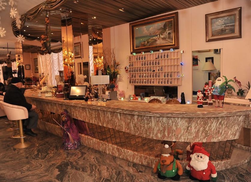 Bar Photo