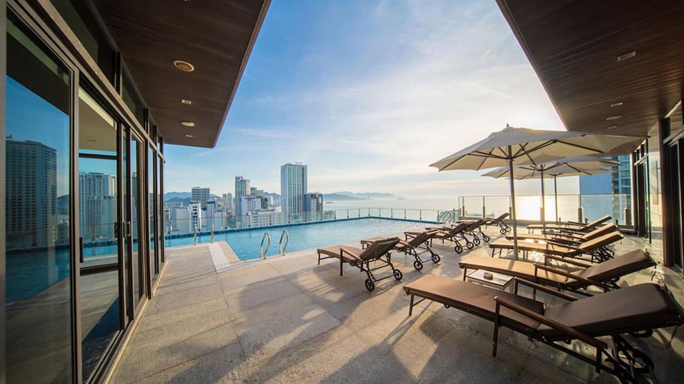 Green Beach Hotel Nha Trang