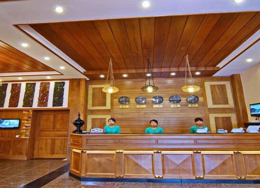Front desk Photo