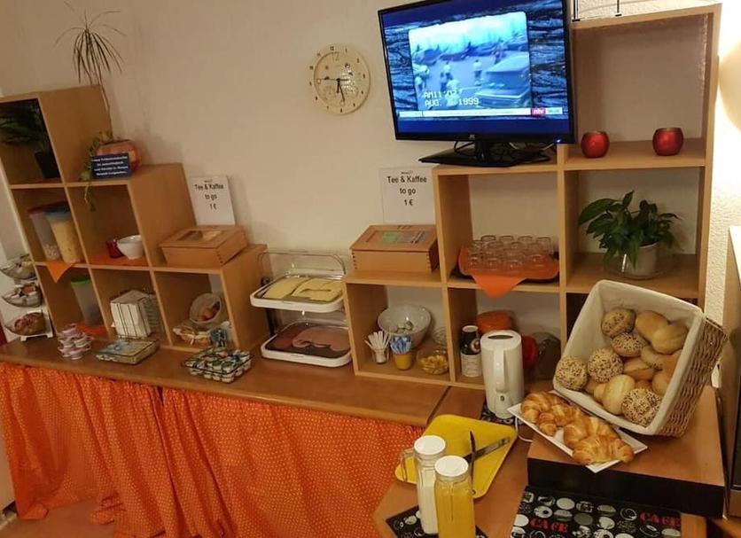 Buffet Photo