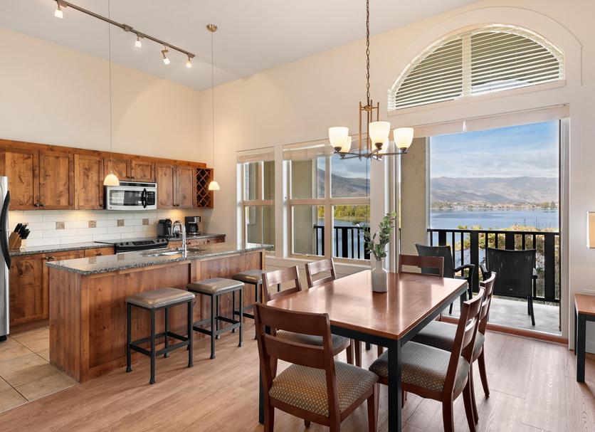 Kitchen Photo