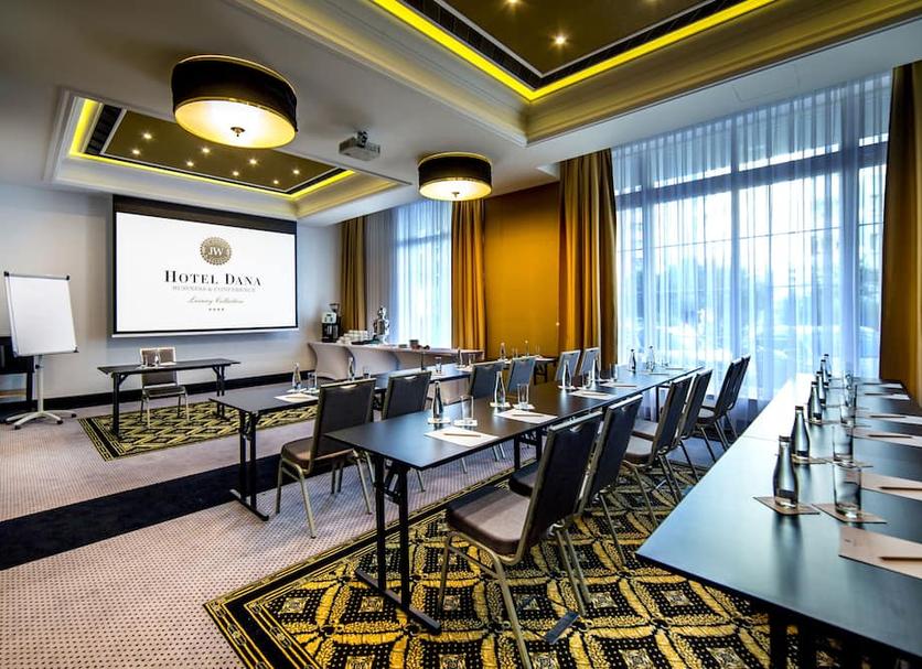 Conference room Photo