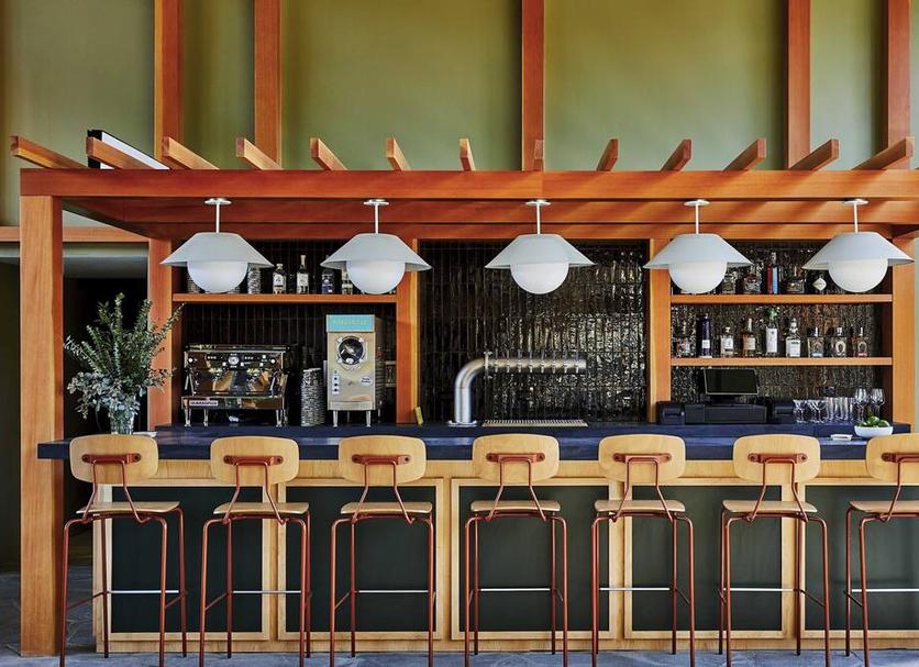 Bar Photo
