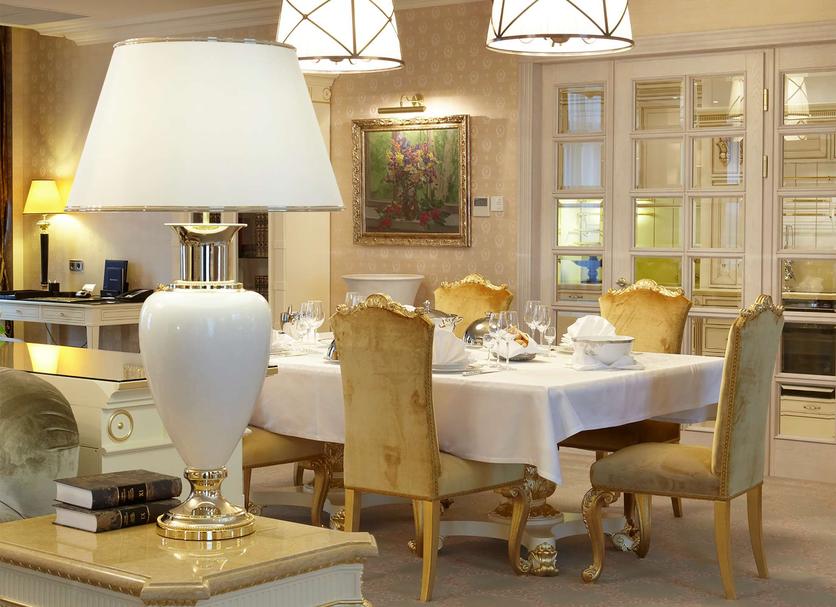 Dining room Photo