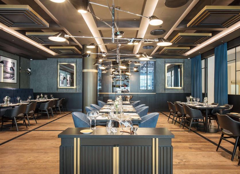 Restaurant Photo