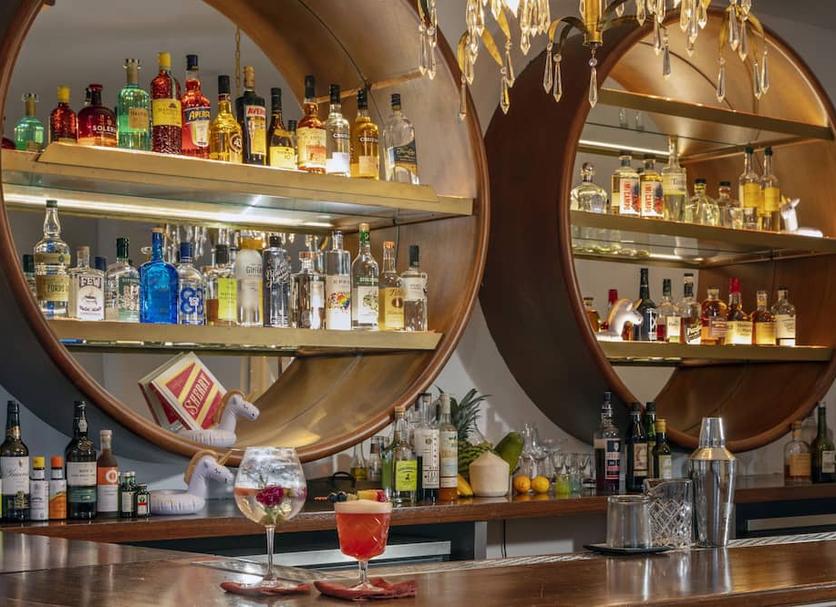Bar Photo