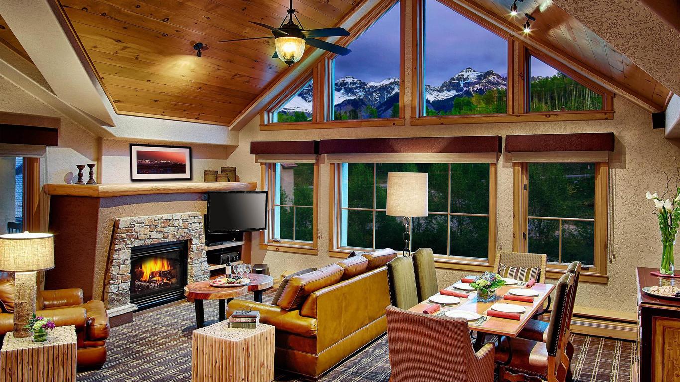 Fairmont Heritage Place, Franz Klammer Lodge