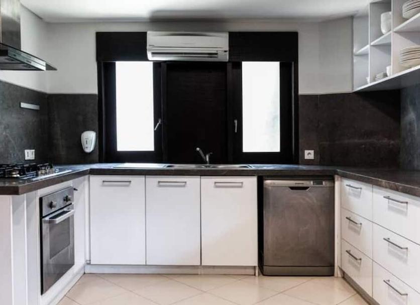 Kitchen Photo