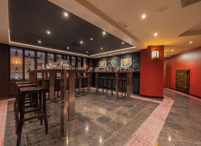 Bar Photo