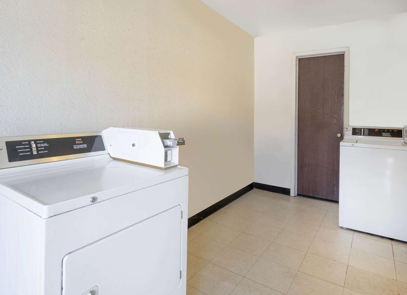 Laundry facility Photo