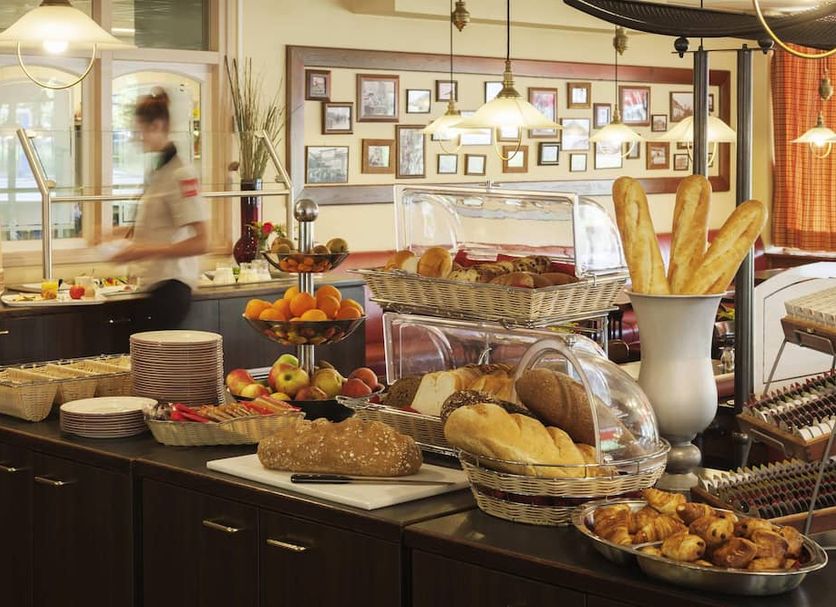 Buffet Photo