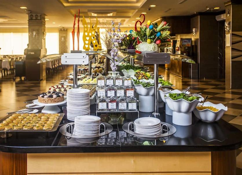 Buffet Photo