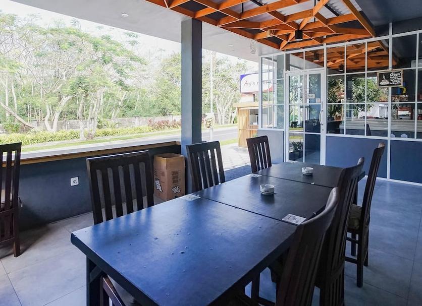 Dining room Photo