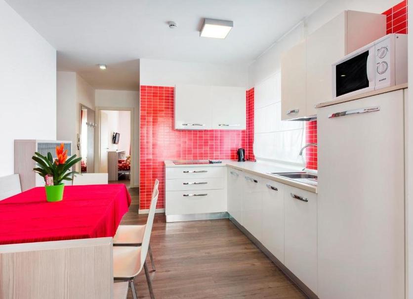 Kitchen Photo
