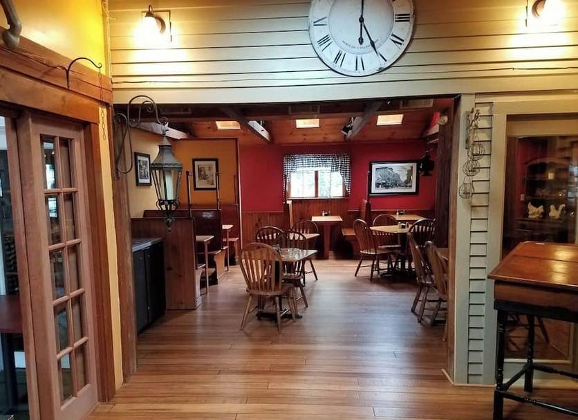Restaurant Photo