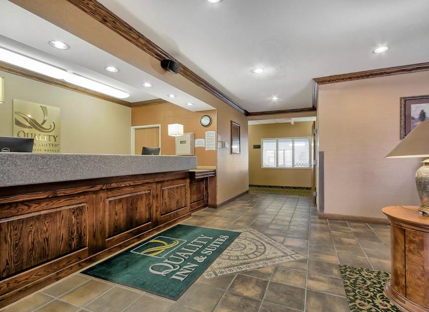 Front desk Photo