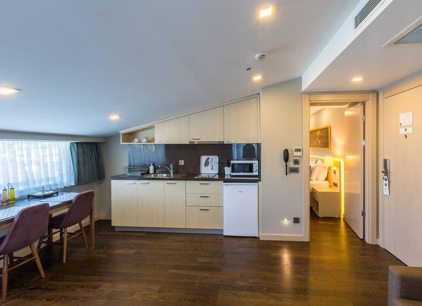 Kitchen Photo