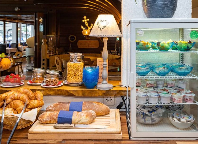 Buffet Photo