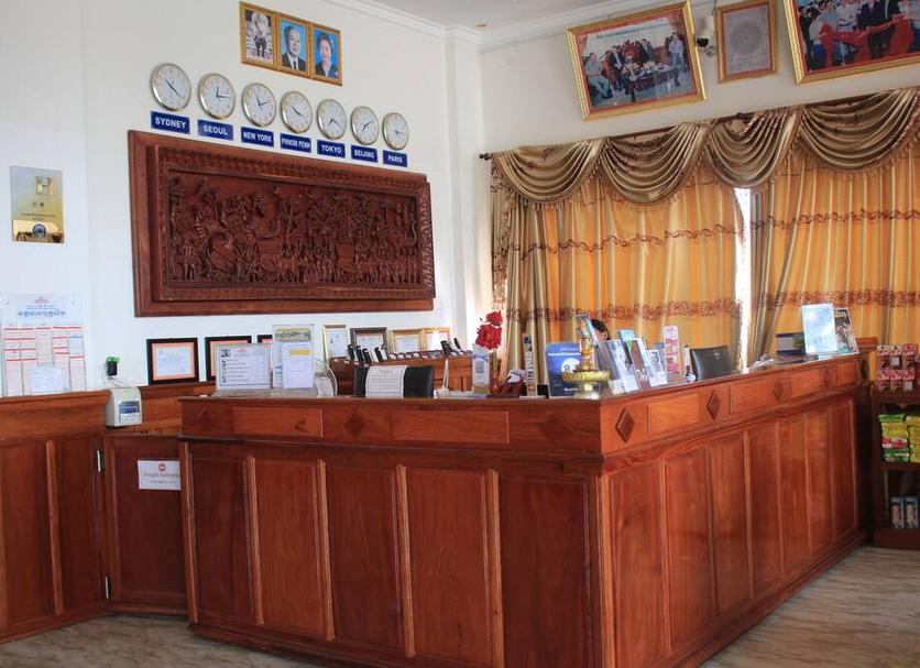 Front desk Photo