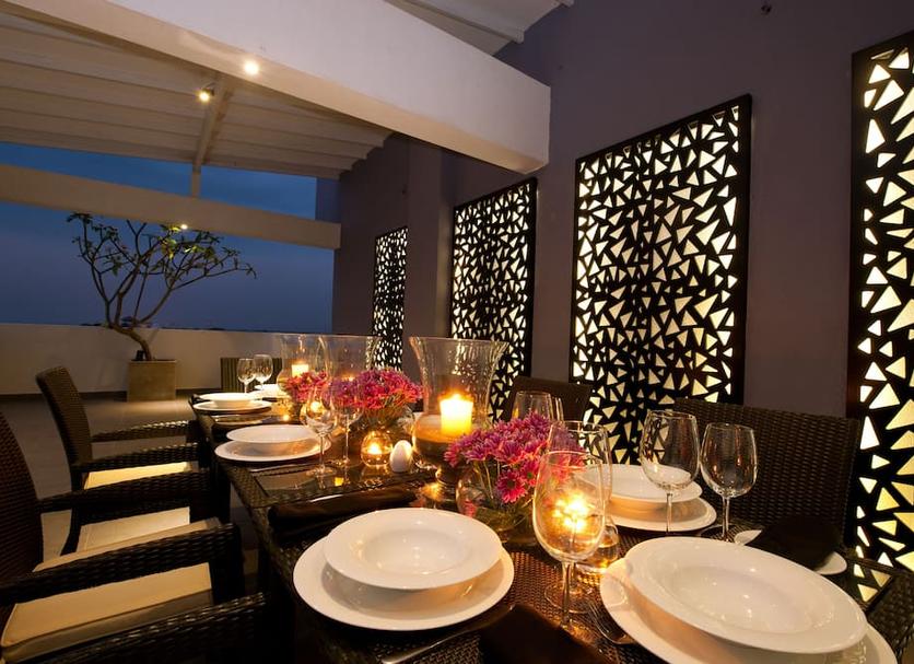 Dining room Photo