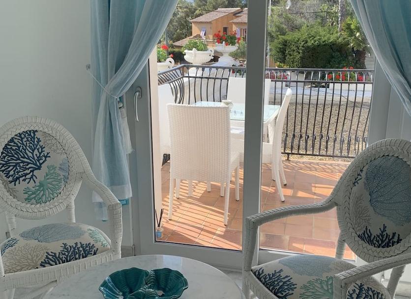 Balcony Photo