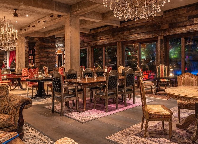 Restaurant Photo