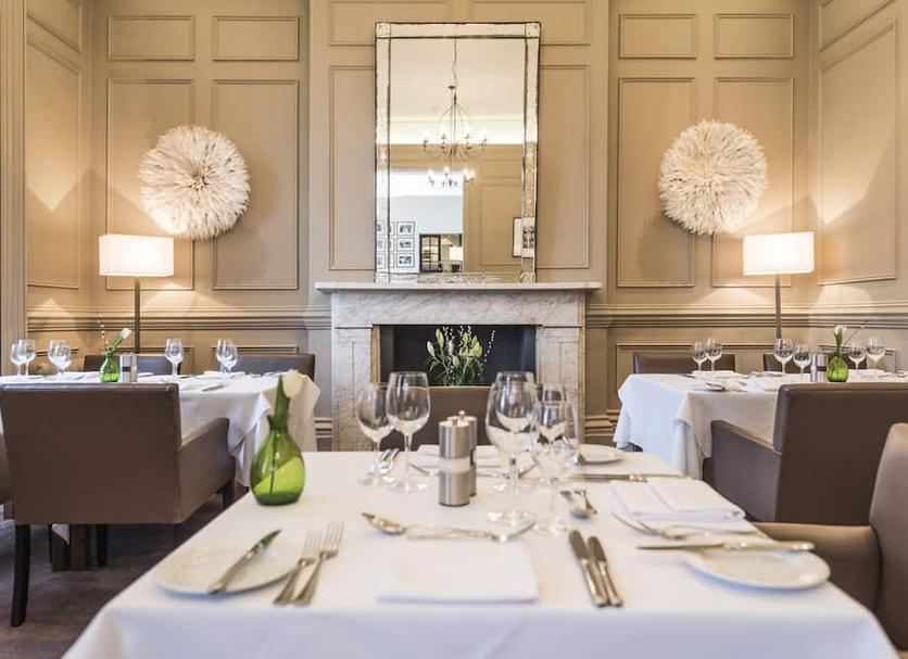 Restaurant Photo