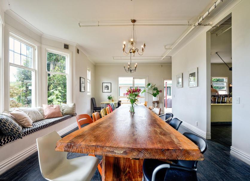 Dining room Photo