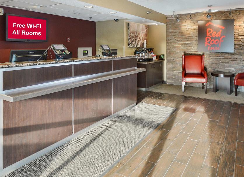 Front desk Photo