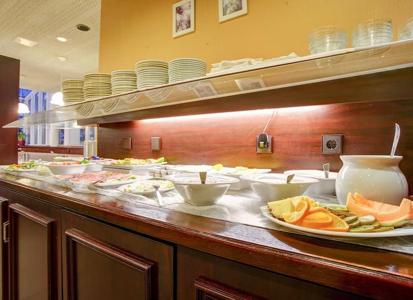 Buffet Photo