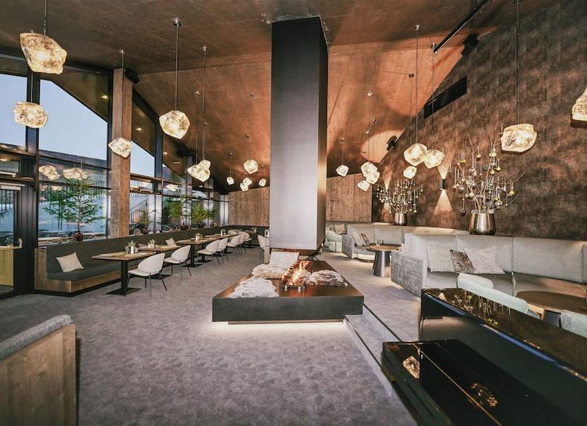 Lounge Photo