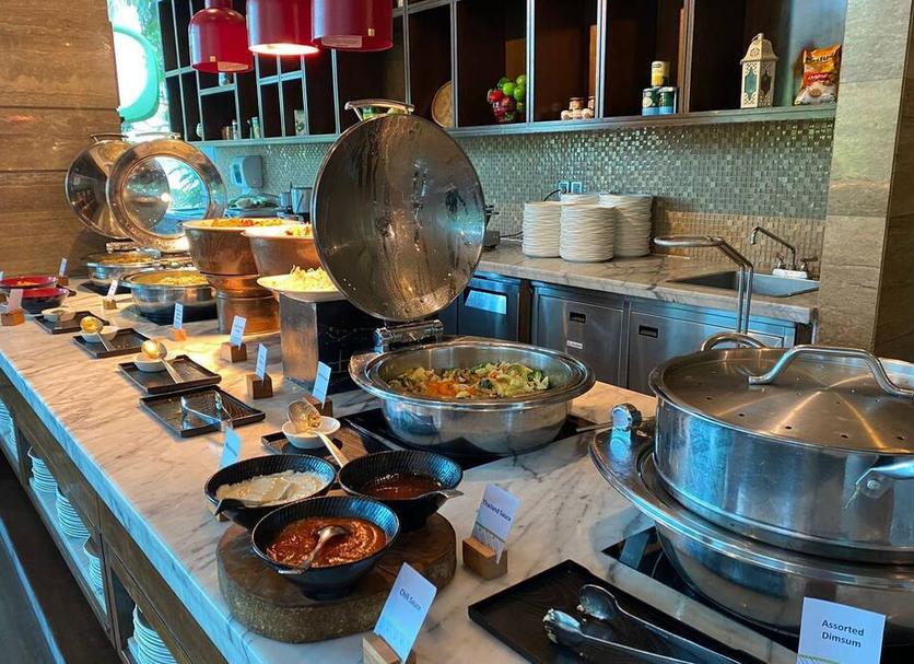 Buffet Photo
