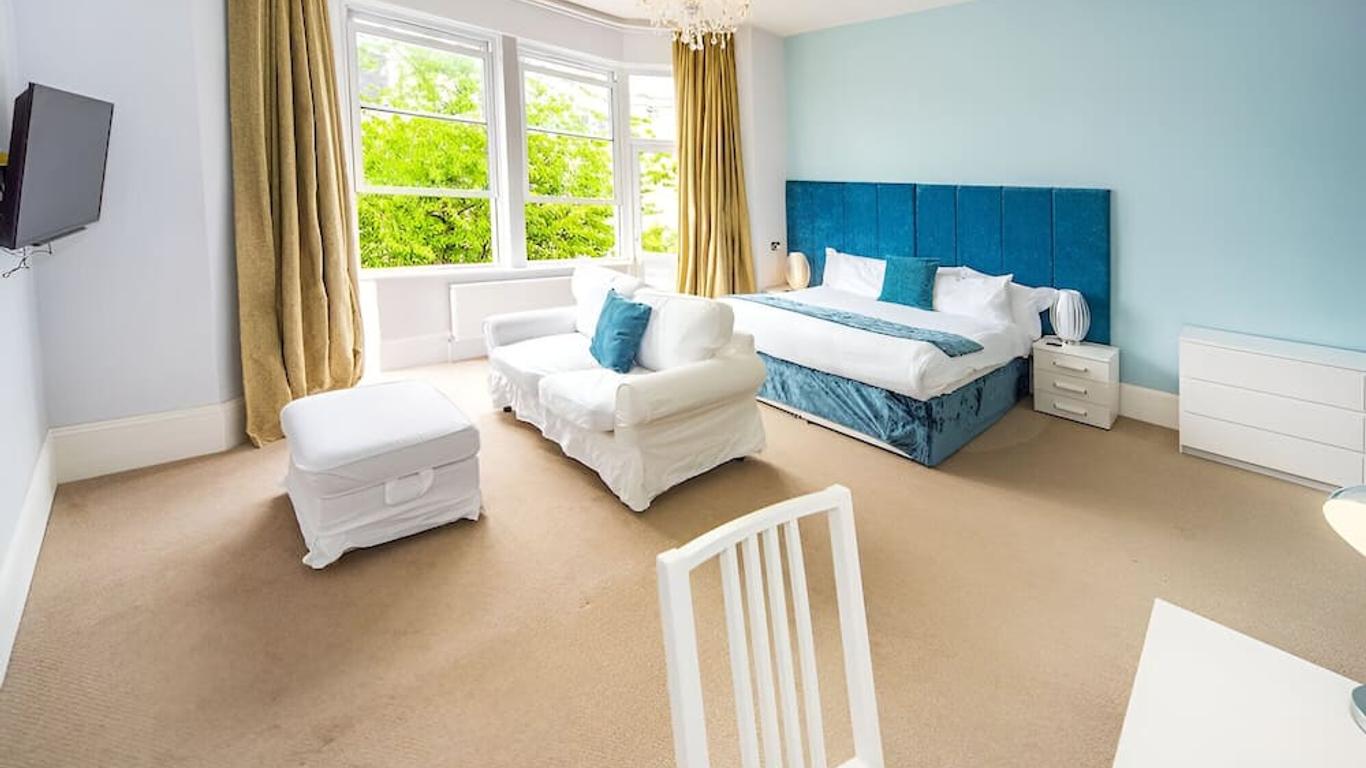 Crofton House Hotel