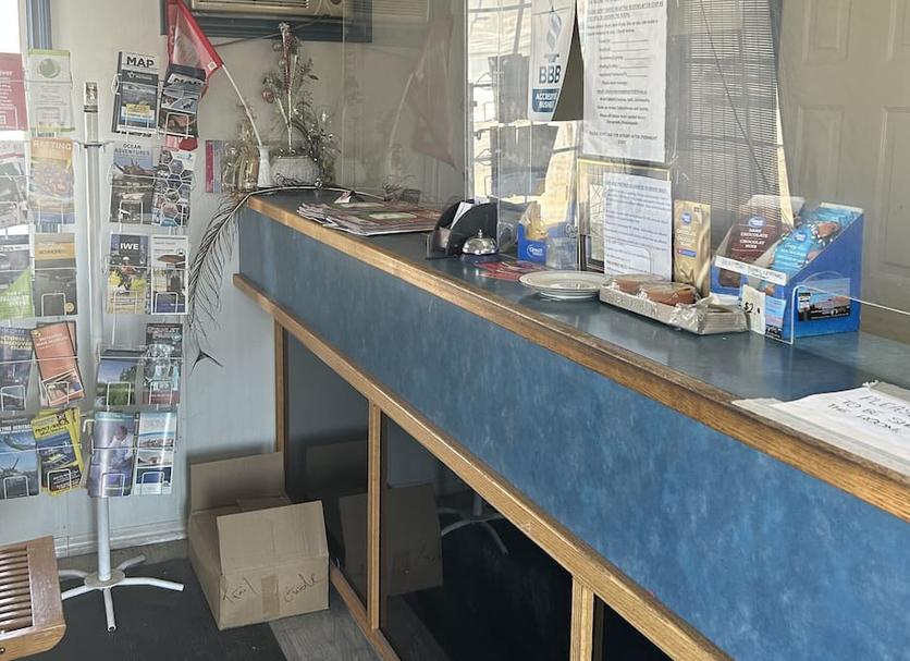 Front desk Photo