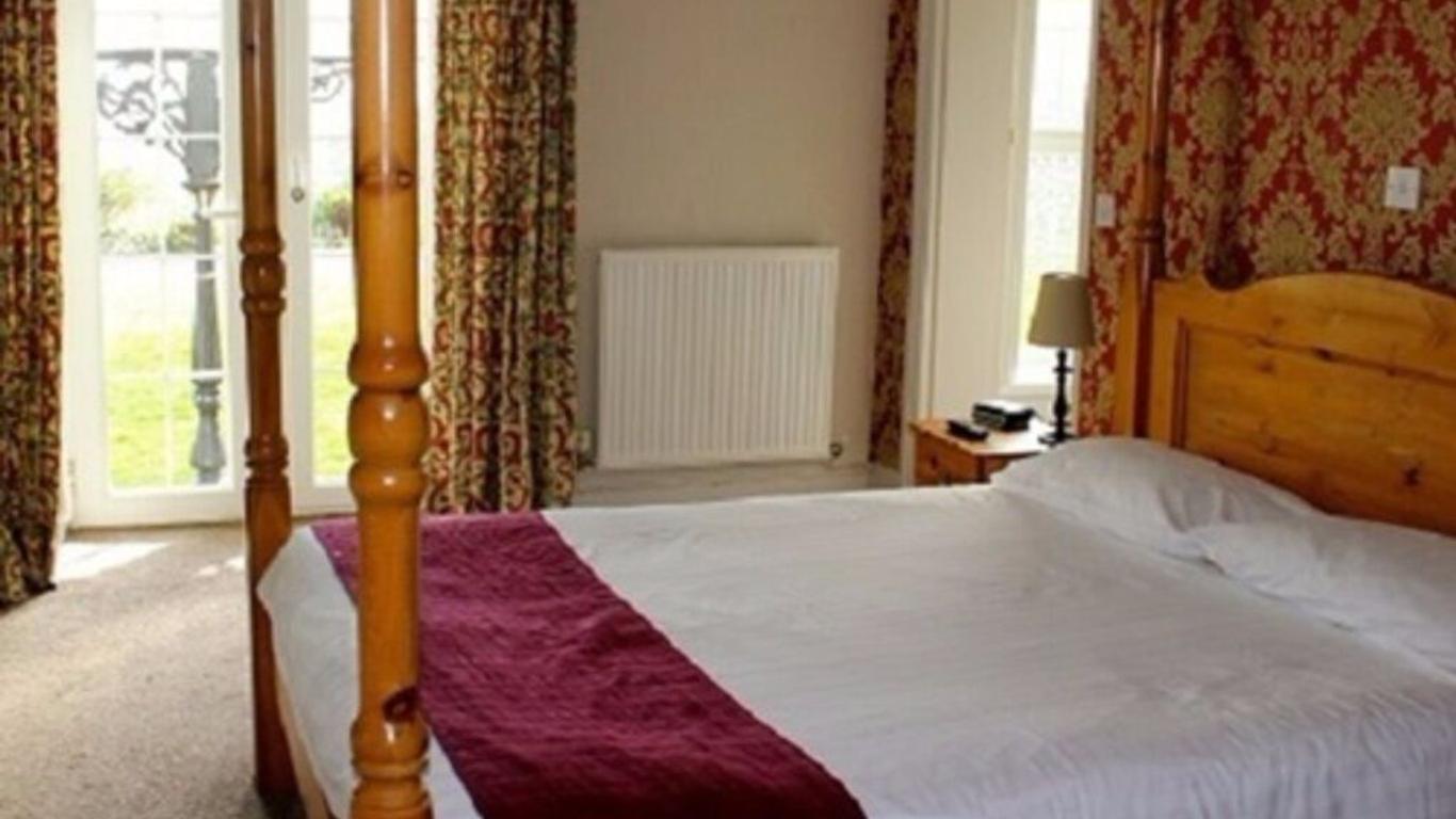 Broadway Country House