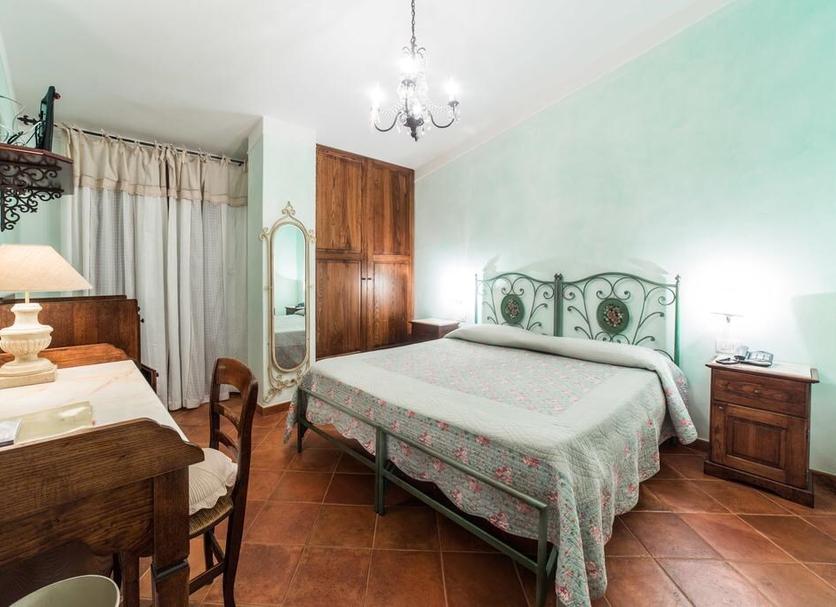 Bedroom Photo