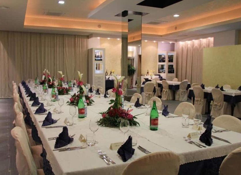 Banquet hall Photo