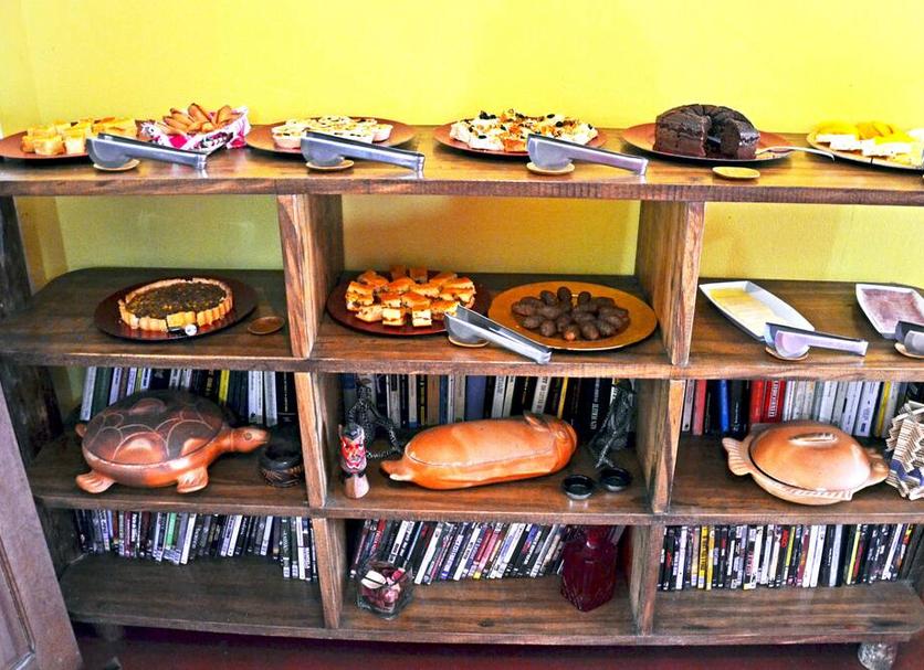 Buffet Photo