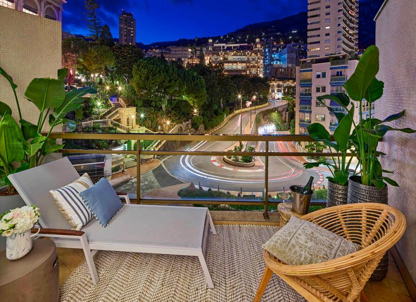 Balcony Photo