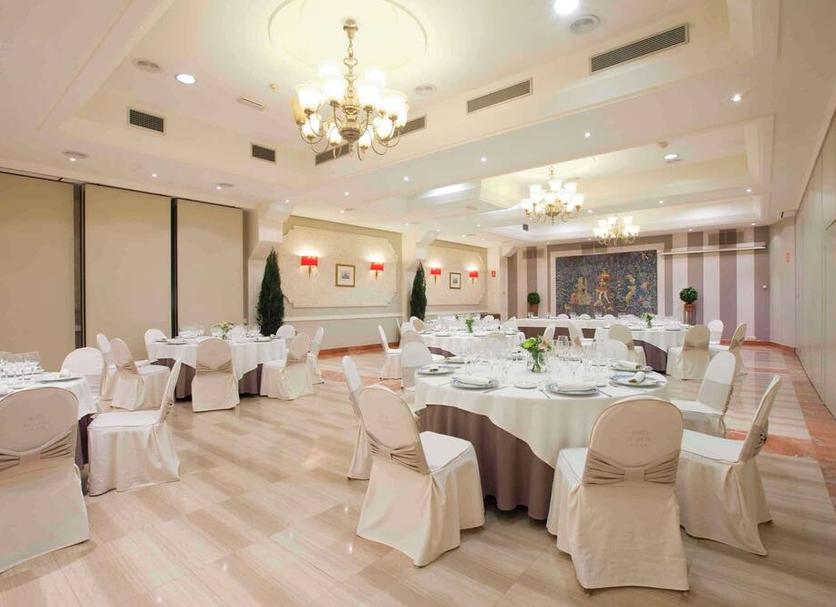 Banquet hall Photo