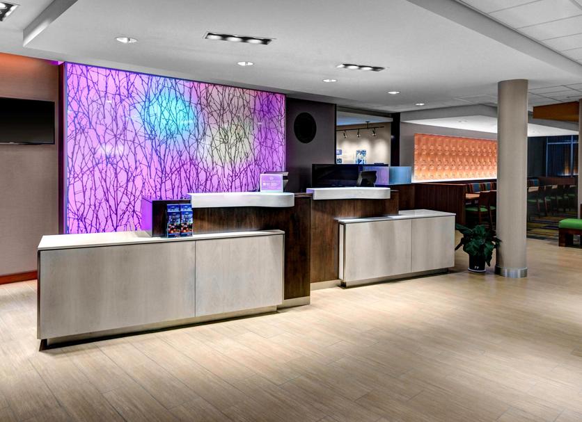 Front desk Photo