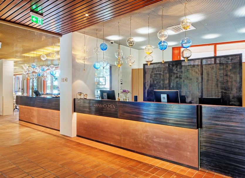 Front desk Photo