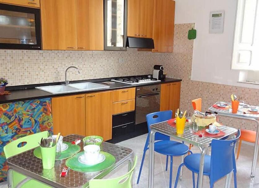 Kitchen Photo