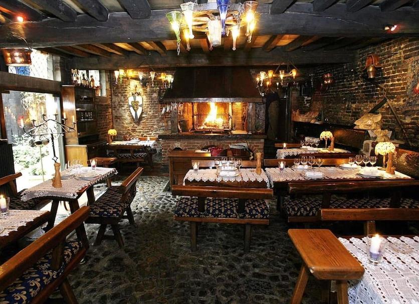 Restaurant Photo