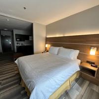Holiday Inn Express Hotel & Suites-Edmonton South, An IHG Hotel