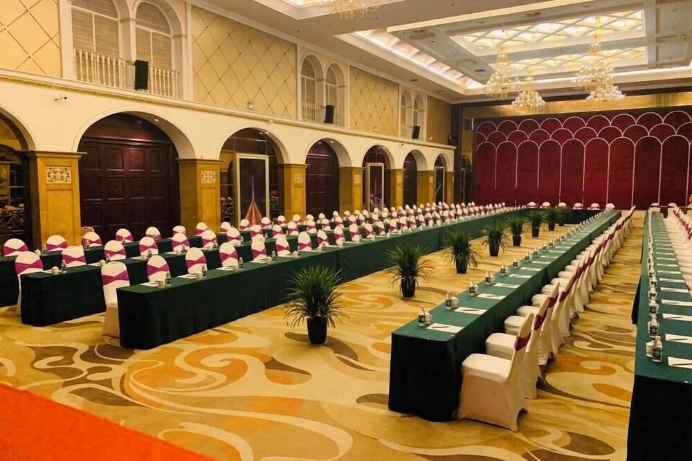 Banquet hall