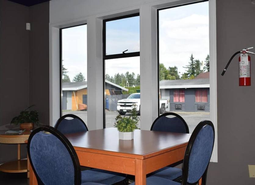 Dining room Photo