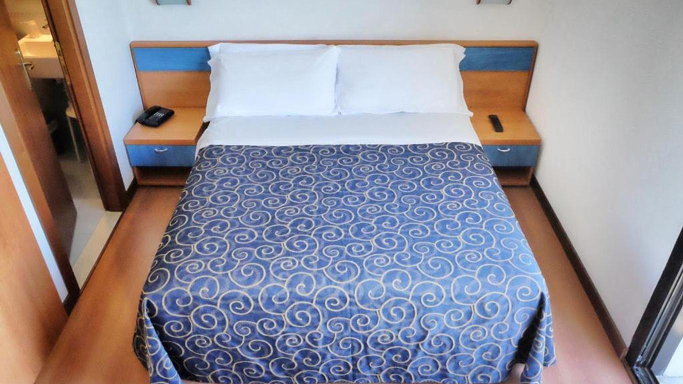 Hotel Fenix